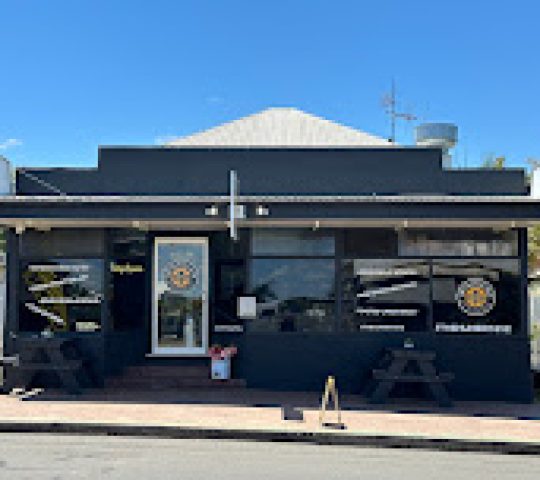 The Hungry Hive Cafe